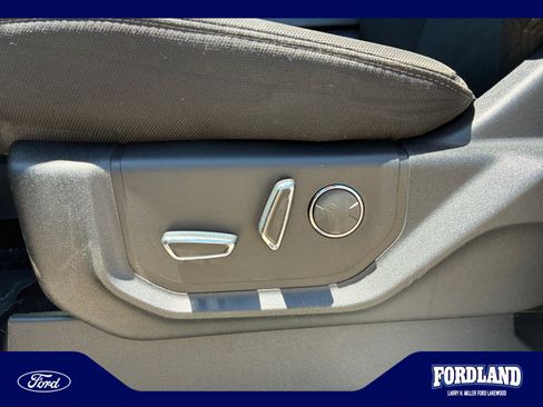Used 2018 Ford F150 XLT w/ Equipment Group 302A Luxury AWD/4WD image 14