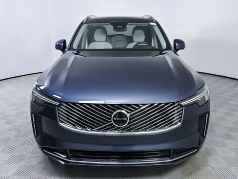 Certified 2026 Volvo XC90 B6 Ultra w/ Protection Package AWD/4WD image 39