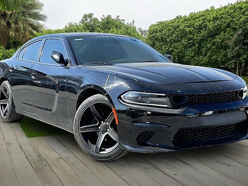 Used 2020 Dodge Charger SXT image 11