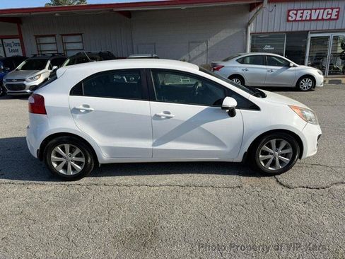 Used 2014 Kia Rio EX w/ Convenience Package FWD image 4
