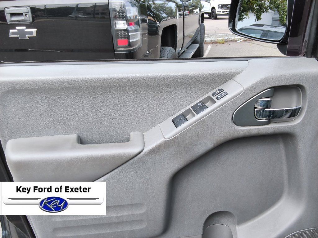 Used 2019 Nissan Frontier SV w/ Value Truck Package AWD/4WD image 15