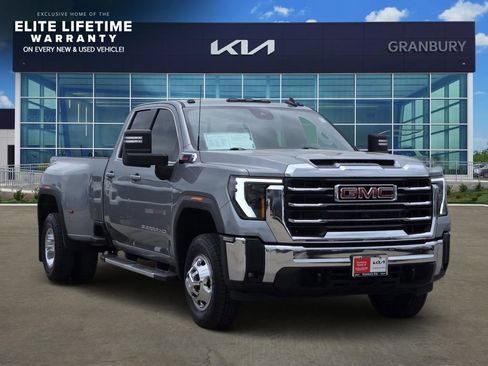 Used 2024 GMC Sierra 3500 SLE w/ SLE Value Package AWD/4WD image 3