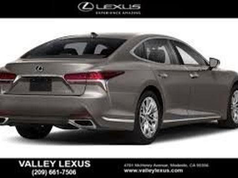 Used 2018 Lexus LS 500 w/ Interior Upgrade Package RWD image 6