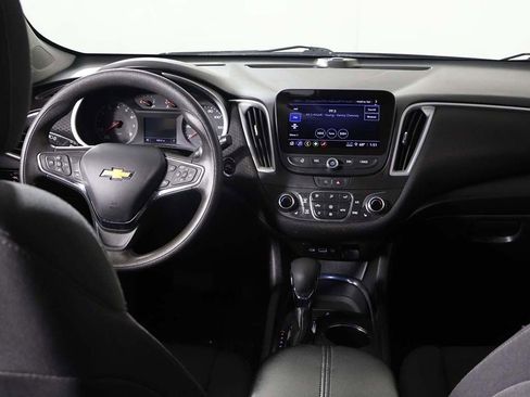 Used 2023 Chevrolet Malibu LT FWD image 28