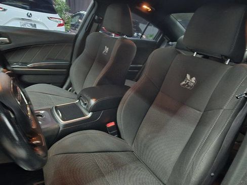 Used 2016 Dodge Charger R/T Scat Pack w/ Beats Audio Group RWD image 19