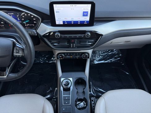 Certified 2021 Ford Escape SEL image 15