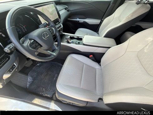 Used 2024 Lexus RX 350 Premium w/ Accessory Package (Z1) FWD image 15