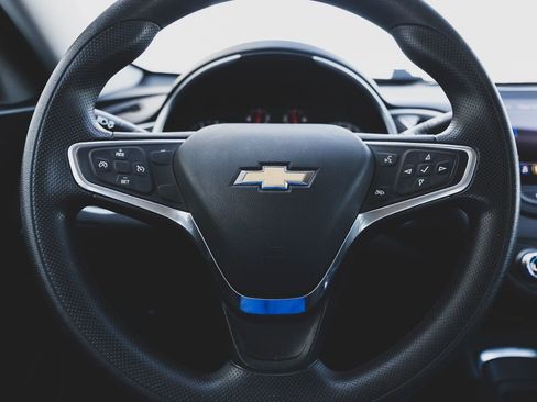 Used 2022 Chevrolet Malibu LT FWD image 12