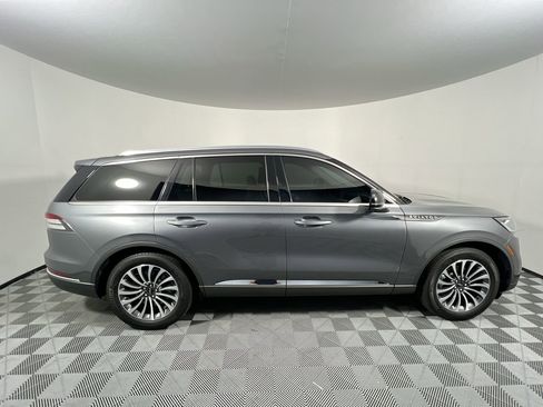 Used 2024 Lincoln Aviator Reserve w/ Elements Package Plus RWD image 2