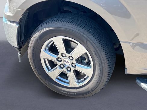 Used 2018 Ford F150 XLT w/ Equipment Group 301A Mid RWD image 6