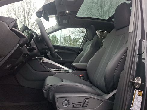 Used 2025 Audi Q5 Premium Plus AWD/4WD image 13