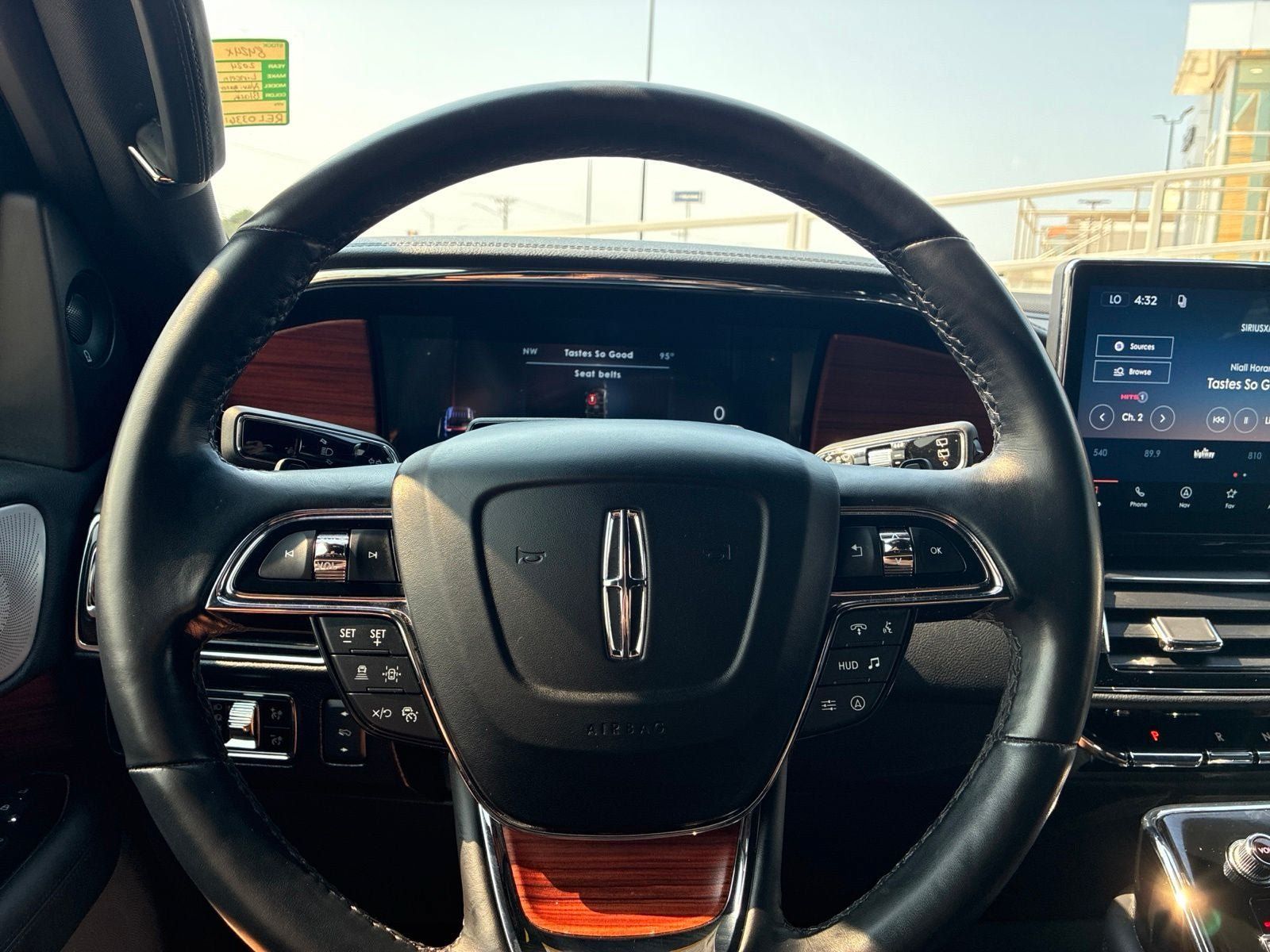 Used 2024 Lincoln Navigator Reserve AWD/4WD image 29