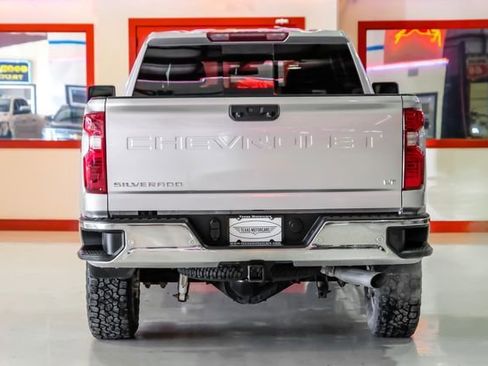 Used 2022 Chevrolet Silverado 2500 LT w/ Texas Edition image 11