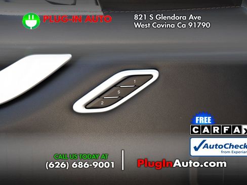 Used 2017 Maserati Ghibli w/ Luxury Package image 24