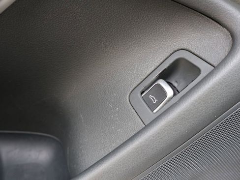 Used 2017 Audi A6 2.0T Premium FWD image 28