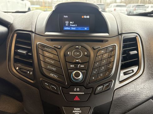 Used 2019 Ford Fiesta SE image 16