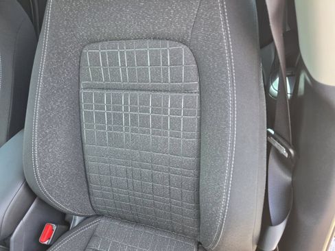 Certified 2025 Honda HR-V LX image 15