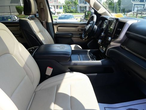 Used 2019 RAM 1500 Limited AWD/4WD image 18