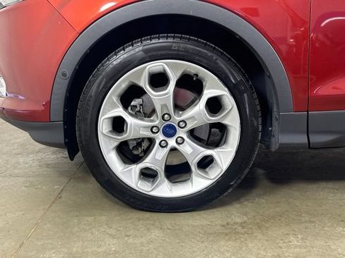 Used 2015 Ford Escape Titanium w/ Equipment Group 301A FWD image 9