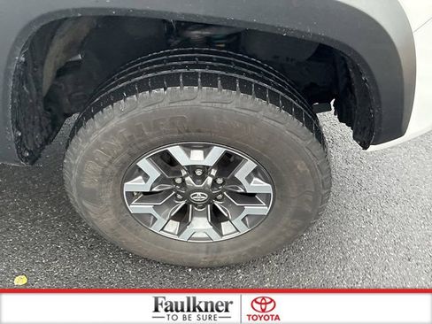 Certified 2020 Toyota Tacoma TRD Off-Road w/ TRD Premium Off Road Package image 22