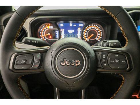Used 2024 Jeep Wrangler Unlimited Sport AWD/4WD image 13