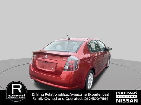 Used 2011 Nissan Sentra 2.0 SR FWD image 5