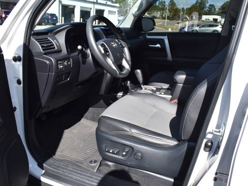 Used 2021 Toyota 4Runner SR5 Premium w/ Moonroof Package image 12