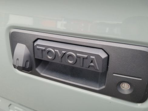 Certified 2023 Toyota Tacoma TRD Sport w/ TRD Premium Sport Package image 7