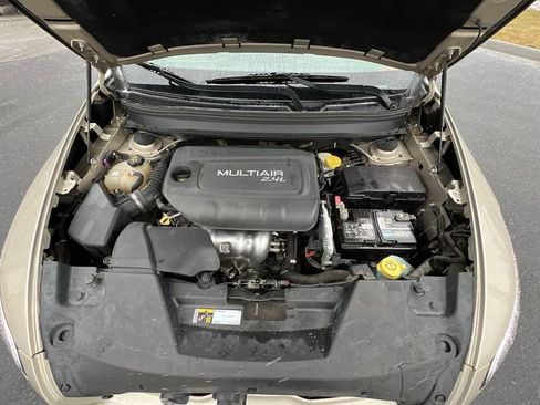 Used 2015 Jeep Cherokee Sport w/ Cold Weather Group image 29