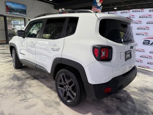 Used 2021 Jeep Renegade Latitude w/ Sun & Sound Group FWD image 8