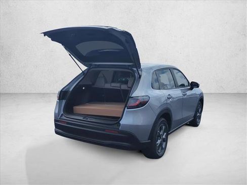 Used 2026 Honda HR-V LX image 2