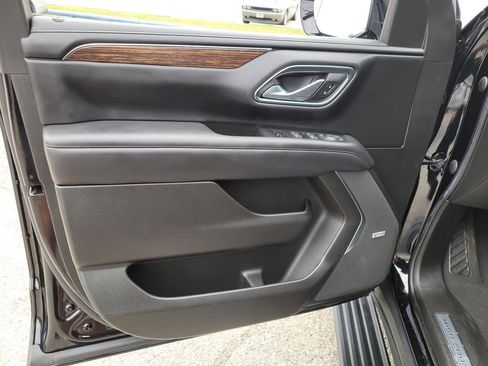 Used 2022 Chevrolet Tahoe High Country AWD/4WD image 18