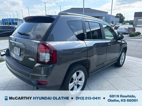 Used 2014 Jeep Compass Latitude AWD/4WD image 11