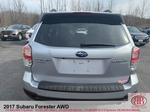 Used 2017 Subaru Forester 2.5i Limited AWD/4WD image 4