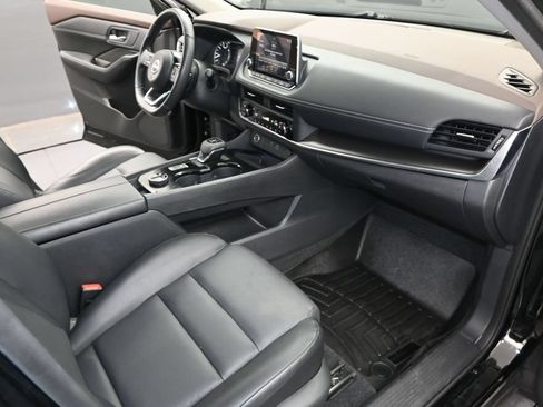 Certified 2023 Nissan Rogue SV w/ SV Premium B Package AWD/4WD image 30