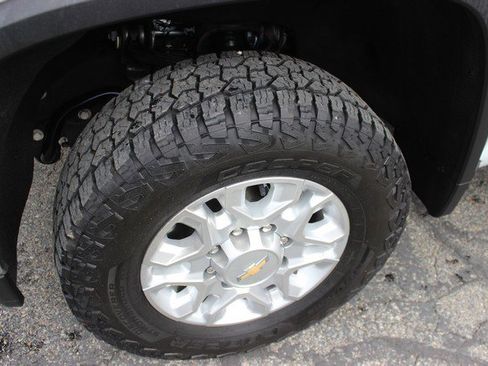 Used 2021 Chevrolet Silverado 2500 LT w/ Fleet Comfort Package image 4