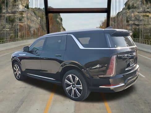 New 2026 Cadillac Escalade IQL Luxury w/ LPO, Floor Liner Package AWD/4WD image 8