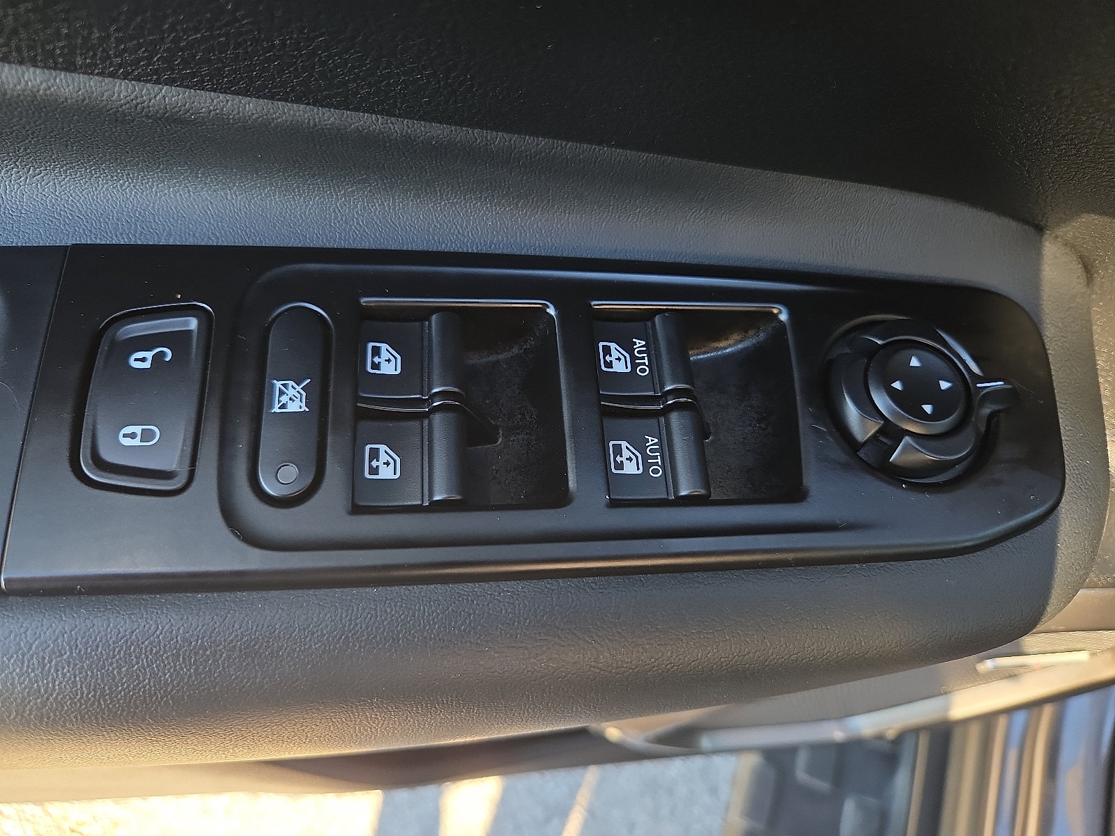 Used 2021 Jeep Renegade Limited w/ Sun & Sound Group AWD/4WD image 15