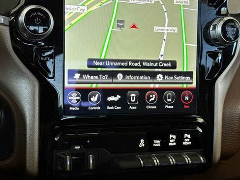 Used 2020 RAM 1500 Laramie image 17