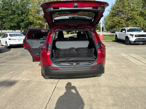 New 2026 Toyota RAV4 LE AWD/4WD image 31