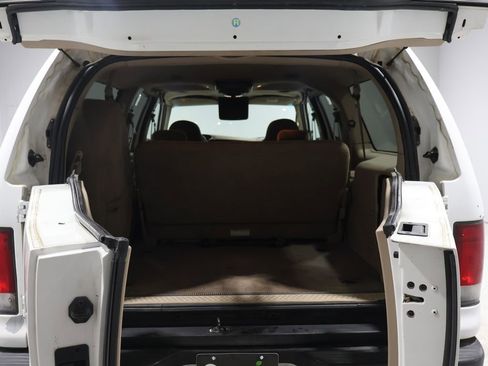 Used 2000 Ford Excursion XLT image 4