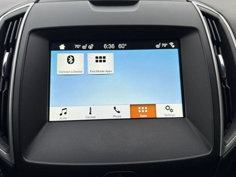 Used 2018 Ford Edge SEL w/ Equipment Group 201A AWD/4WD image 27