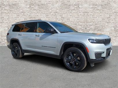 New 2025 Jeep Grand Cherokee L Limited w/ Black Appearance Package