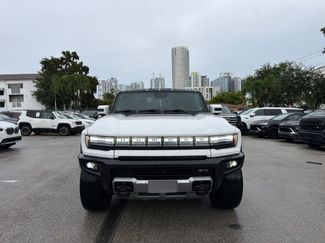 Used 2025 GMC Hummer EV 2X w/ LPO, Sport Package AWD/4WD video 2