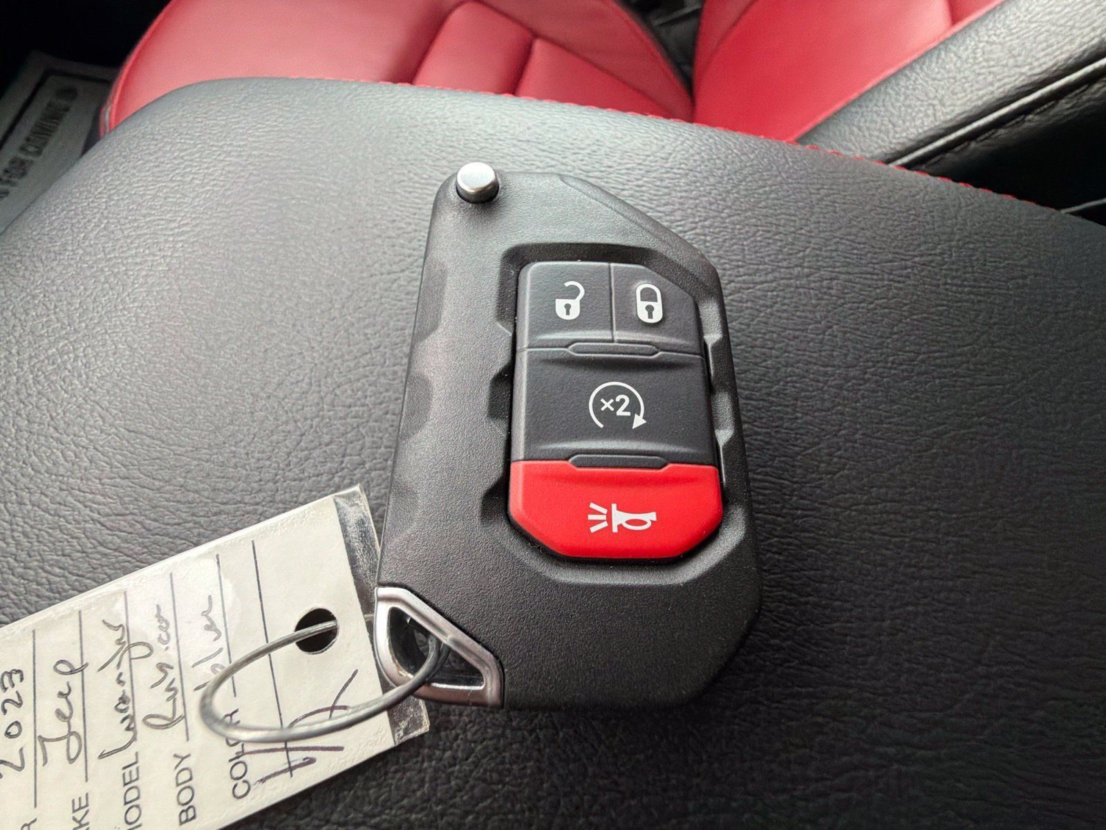 Used 2023 Jeep Wrangler Unlimited Rubicon 4xe AWD/4WD image 28