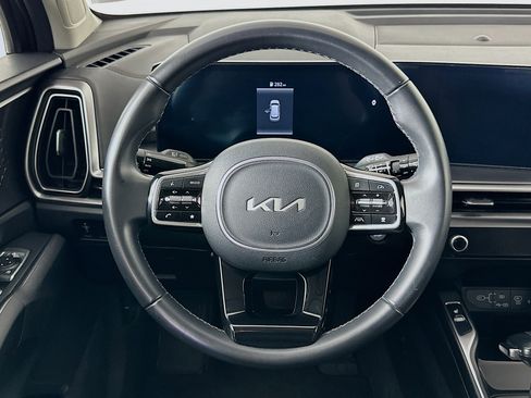 Used 2024 Kia Sorento S FWD image 18