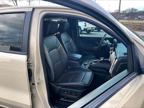 Certified 2023 GMC Canyon AT4 w/ AT4 Premium Package image 11