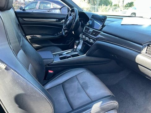 Used 2019 Honda Accord Sport image 13