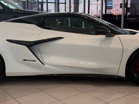 New 2026 Chevrolet Corvette Z06 w/ Stealth Interior Trim Package image 7