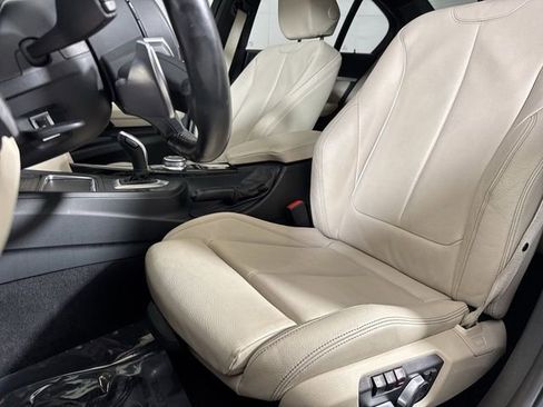 Used 2017 BMW 330i xDrive Sedan image 19